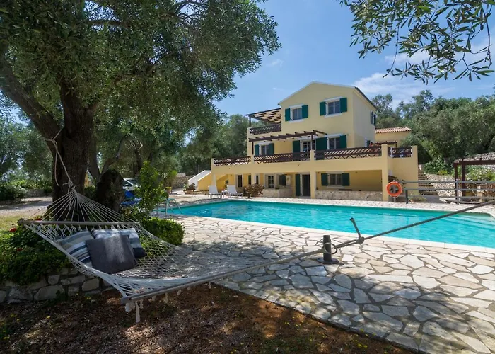 Elaia & No.6 *